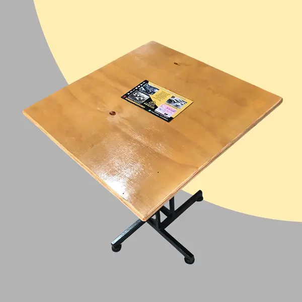Mesa Cuadrada Tapa En Pino