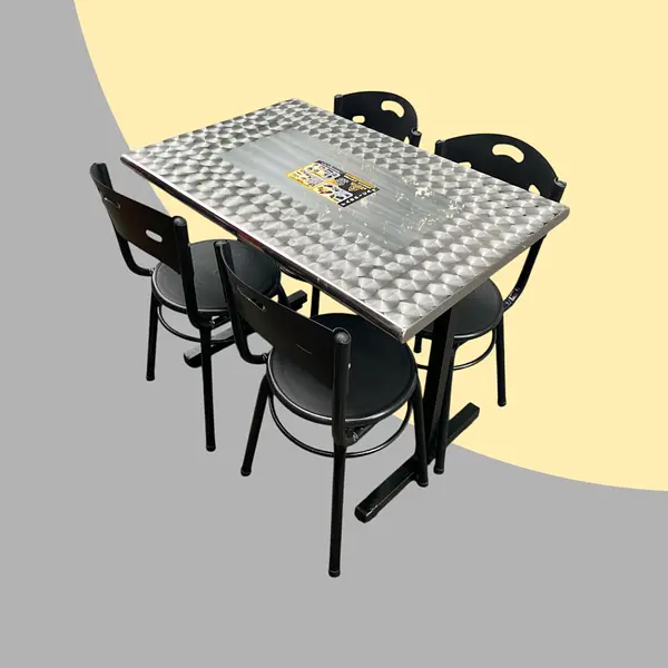 Juego De Sillas Karla Y Mesa Rectangular