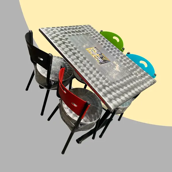 Juego De Sillas Karla Sentadero En Acero Mesa 90x60 En Acero
